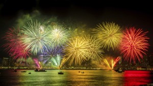 fireworks-iStock_000040749354_Large